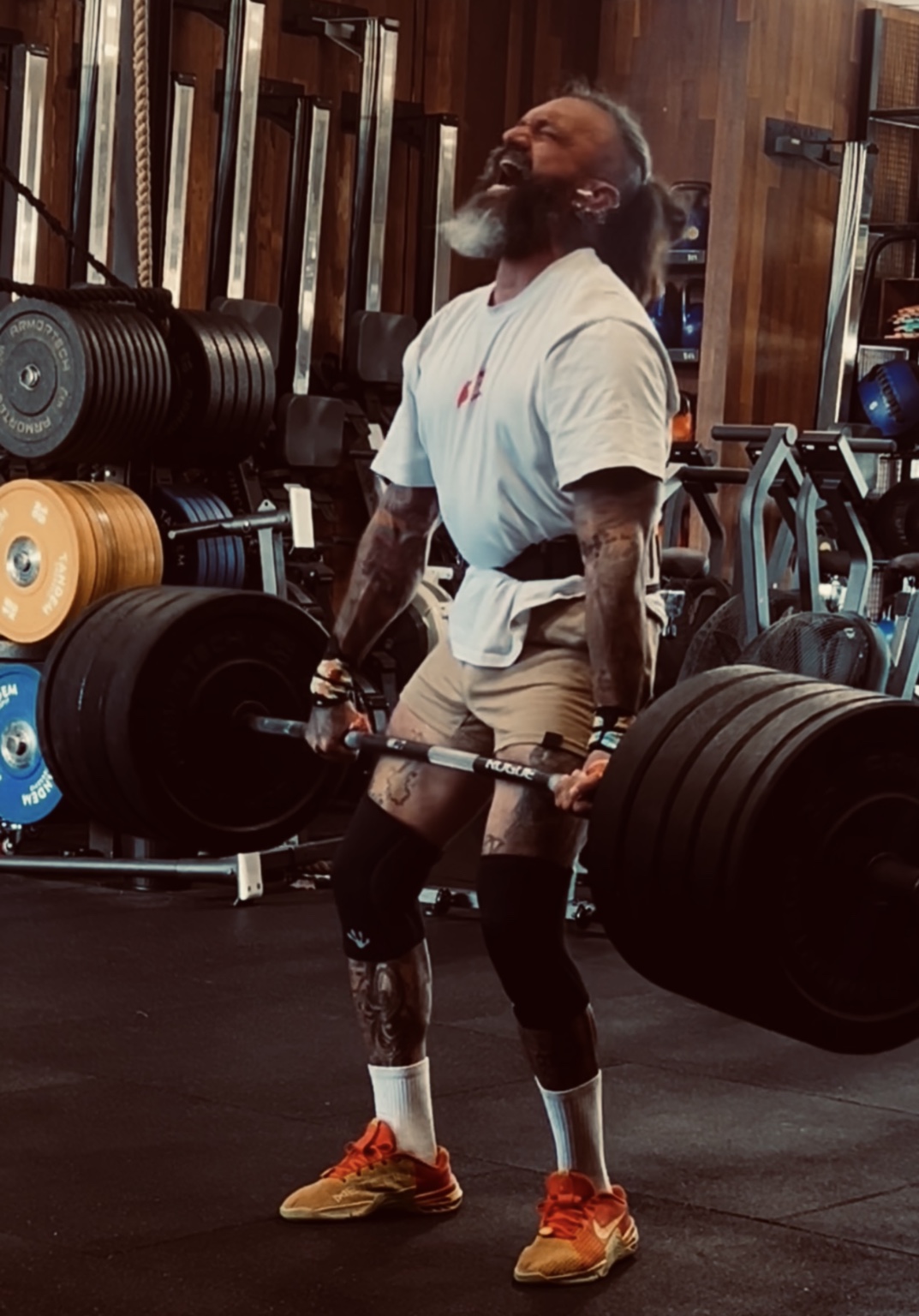Jotik Serje preparing a strength training session as an EZ coach
