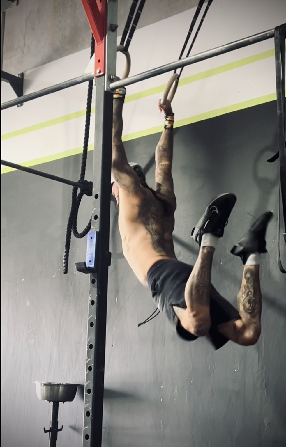 Jotik Serje developing his muscle-up
